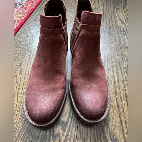 Born • Women's Brenta Comfort Booties (6) - Picture 4 of 9